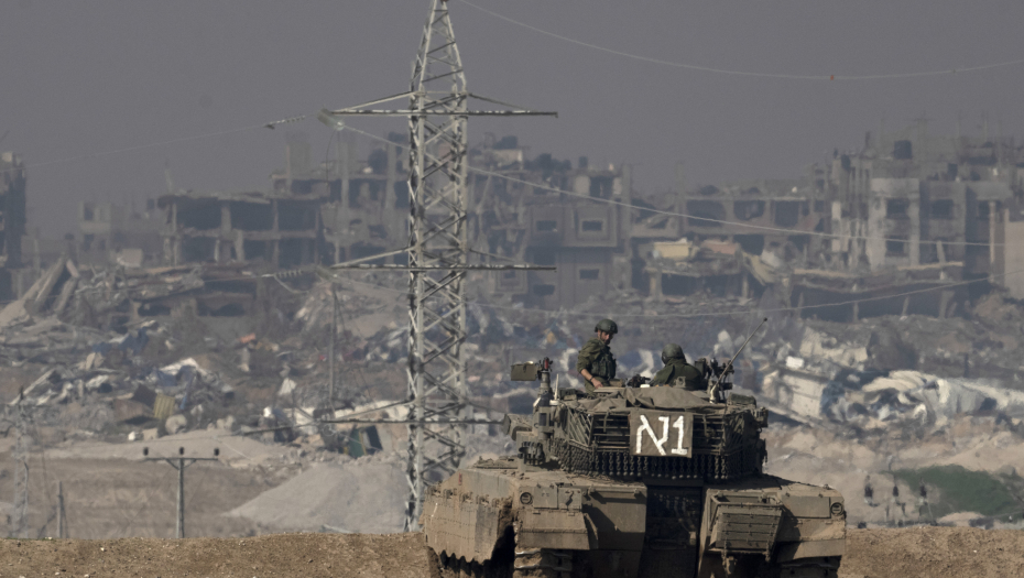 BROJ UBIJENIH PALESTINACA SE POVEĆAO NA 26.422; Gvozdena kupola oborila projektil ispaljen iz Gaze na Aškelon na jugu Izraela (FOTO/VIDEO)