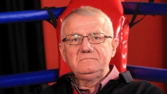 ŠEŠELJ DELI NARODU Radikali u akciji