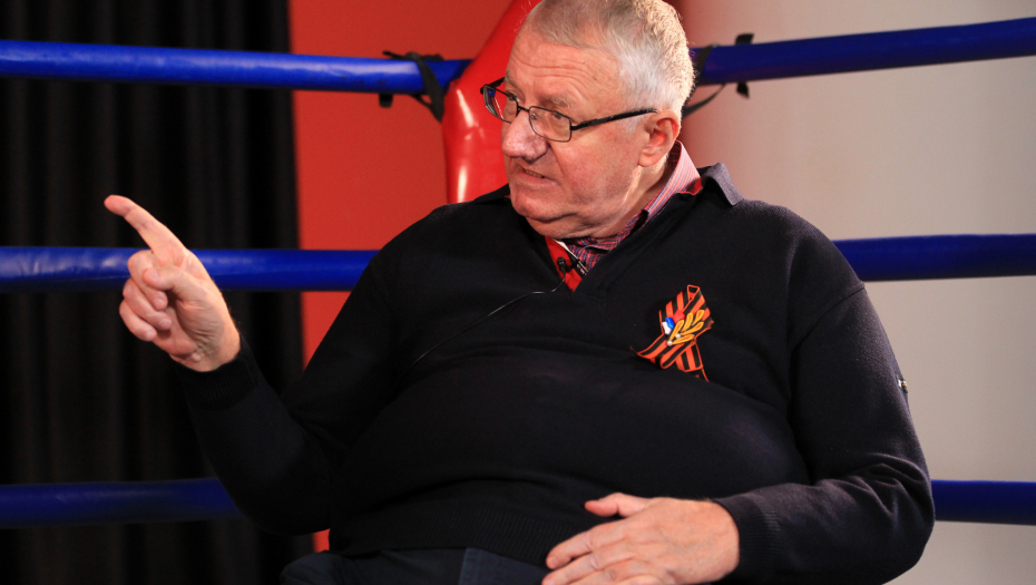 NASLEDIO ZEMLJU I UNIŠTIO JE Šešelj o mračnom vođi koji nas je zavio u crno