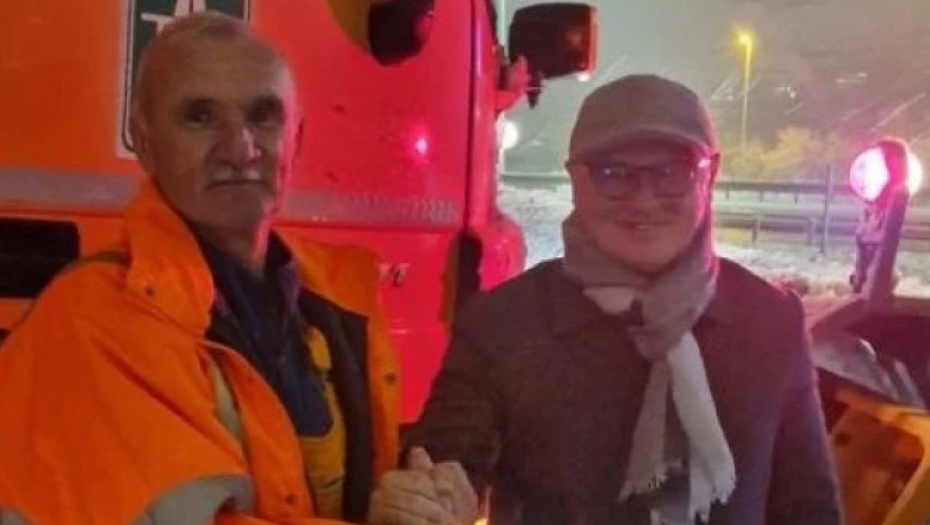 " VEĆ JE POSUTO SKORO 100 TONA SOLI"  Vesić obišao radnike koji čiste auto-puteve i brze saobraćajnice (VIDEO)