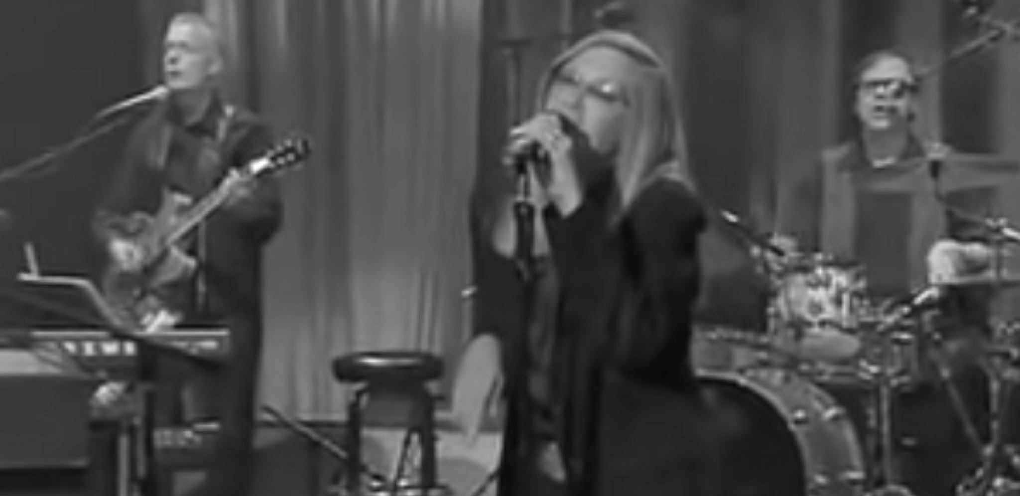 UMRLA POZNATA PEVAČICA