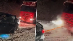 USRED MEĆAVE SNIMLJENA HIT SCENA Vozač kamiona zapeo u snegu, nije ni sanjao da će ON da ga izvlači (VIDEO)