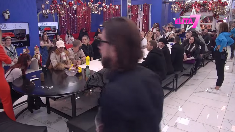 STIGLA JE I ONA U ELITU! Takmičarima rijalitija nije bilo dobro kada su je ugledali na kapiji