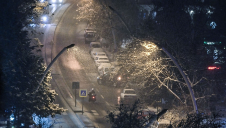 U TURSKOJ JE STANJE DRAMATIČNO Spasilačke službe su na terenu, sneg je negde dubok i po 5 metara!