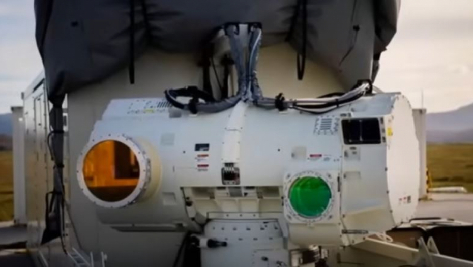 KEC U RUKAVU Velika Britanija testira novo moćno oružje - "Zmajeva vatra" (VIDEO)