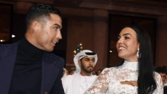 OBORILA ŠEIKE S NOGU Ronaldova Georgina se pojavila u haljini koja otkriva apsolutno sve!