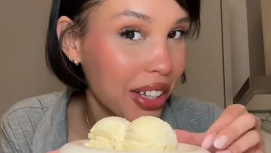 TVRDI DA JE OVO NAJBOLJA KOMBINACIJA IKADA Ljudi šokirani načinom na koji ova trudnica jede sladoled od vanile (VIDEO)