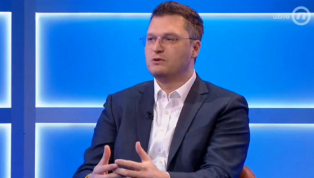 GNUSNA IZJAVA ŠEFA CRTE Nedeljkov otišao u Brisel, pa pozvao da se slomi kičma Srbiji!