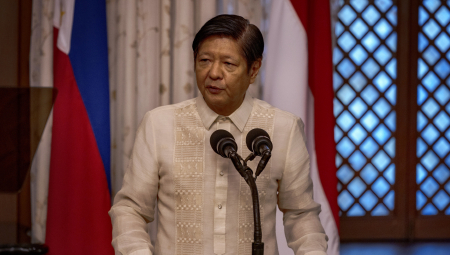 PREDSENIK FILIPINA RAZBESNEO JAVNOST Koristio državni helikopter da ode na koncert: TEK DA ČUJETE OPRAVDANJE (FOTO)