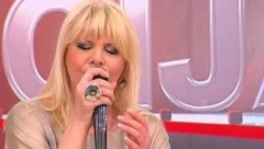 ZBOG SINA KUĆA JOJ JE BILA ZAVIJENA U CRNO, A ONA JOJ JE SVETLA TAČKA! Evo kako izgleda ćerka Hanke Paldum