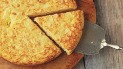 UČKUR PITA JE TOLIKO UKUSNA DA ĆETE JE SPREMATI SVAKE NEDELJE: Hrskava spolja, a meka i sočna iznutra