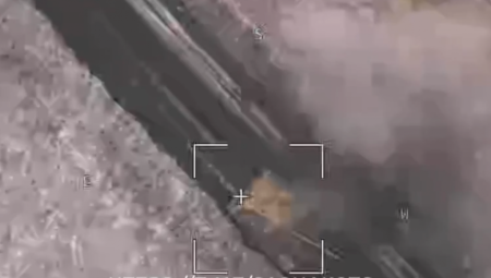 UKRAJINSKI TENKOVI SPALJENI DO TEMELJA Haos na frontu (VIDEO)