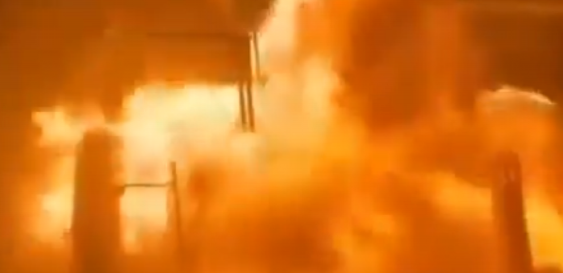 AMERIČKO ORUŽJE ODLETELO U VAZDUH Dim se vinuo u nebesa (VIDEO)