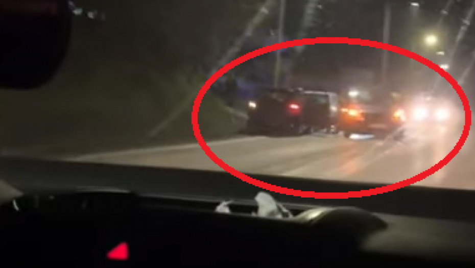 PRVI SNIMCI SA MESTA NESREĆE U NOVOM SADU U ovoj nezgodi povređena su deca, srča je svuda po putu! (VIDEO)