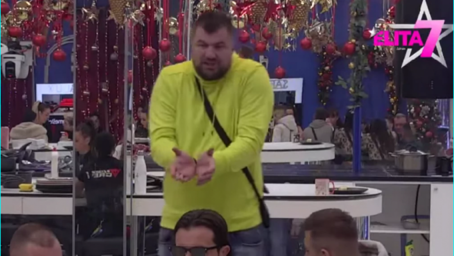 GASI SE JANJUŠEVA PODRŠKA NAKON ŠTO IH JE IZVREĐAO! Drama u spoljnom svetu, ni ne sluti šta mu se sprema, isplivale poruke!