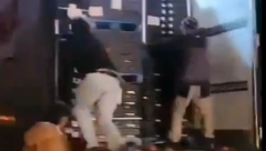HAOS U FRANCUSKOJ Nezadovoljni poljoprivrednici presreću strane kamione, prete da će doći u Pariz (VIDEO)
