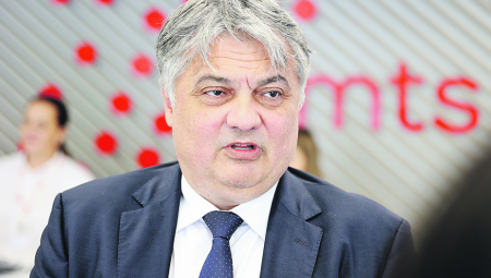 ZA SLOBODNU VOŽNJU PO REGIONU - TELEKOM! Vladimir Lučić: "Sa našim TAG uređajem, vozači na put mirne glave"