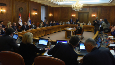 VLADA USVOJILA Novu pomoć države od 25.000 do 50.000 dinara dobiće ove grupe građana