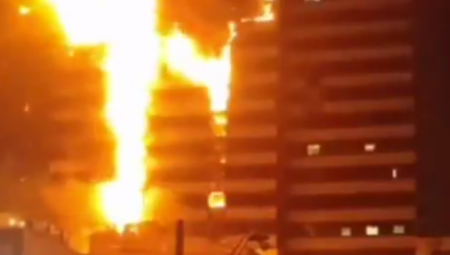 GORI BOLNICA! Vatrena stihija guta zgradu, vatrogasne službe na terenu - užas u Teheranu! (VIDEO)