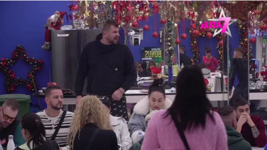 SRAM TE BILO, PRAVIO SI JE LUDOM! Brutalne reči u programu uživo na Janjušev račun, on zapenio od besa, Aneli šokirana