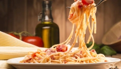 TESTENINA VAM SE UVEK SLEPI ILI RASKUVA? Primenite trikove kuvara i biće savršena, kao iz italijanskog restorana