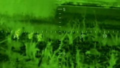 ČIŠĆENJE TERENA PO MESEČINI Ruski snajperisti spazili ukrajinske vojnike u večernjoj šetnji.. to im je bila poslednja! (VIDEO)