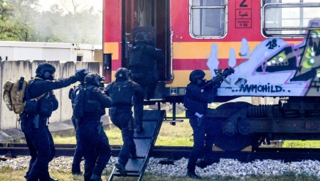 30 GODINA DRŽALI SKOPLJE U ŠACI Velika akcija u Severnoj Makedoniji, padaju ključne glave