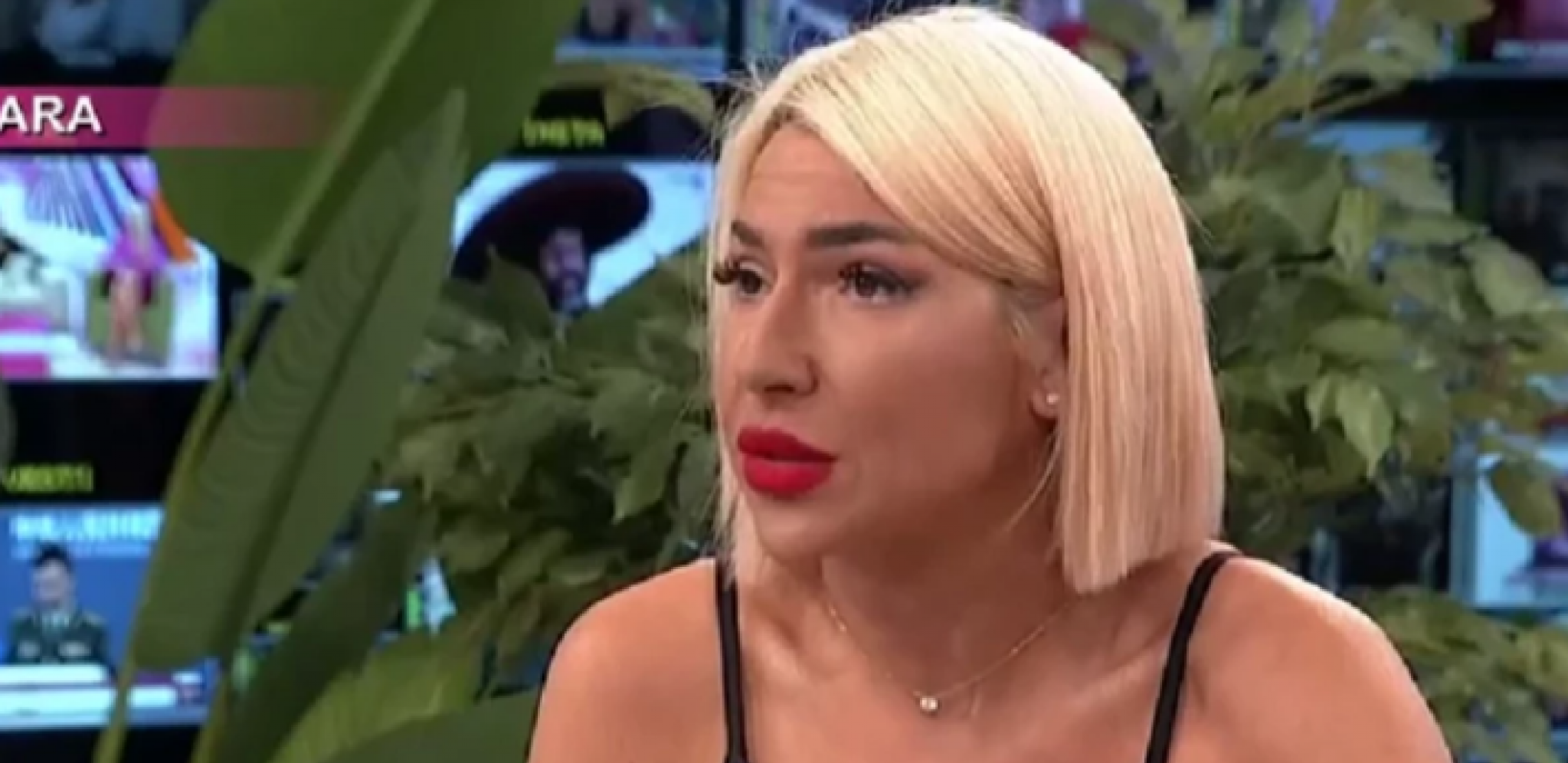 NIKAD DUBLJI DEKOLTE U JUTARNJEM PROGRAMU Jovana Jeremić se pojavila u provokativnom izdanju, svi gledaju samo u jedno!