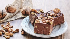 BRZE ČOKOLADNE KOCKE Gotove začas, a nestaće sa stola odmah