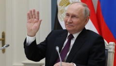 "RUSIJA SVIM SRCEM UZ PUTINA" Ko sve ulazi u trku za predsedničke izbore?