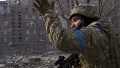 OVA BALKANSKA ZEMLJA ŠALJE UKRAJINI OKLOPNA VOZILA! Kamera snimila žestok udar na poziciju OSU (FOTO/VIDEO)