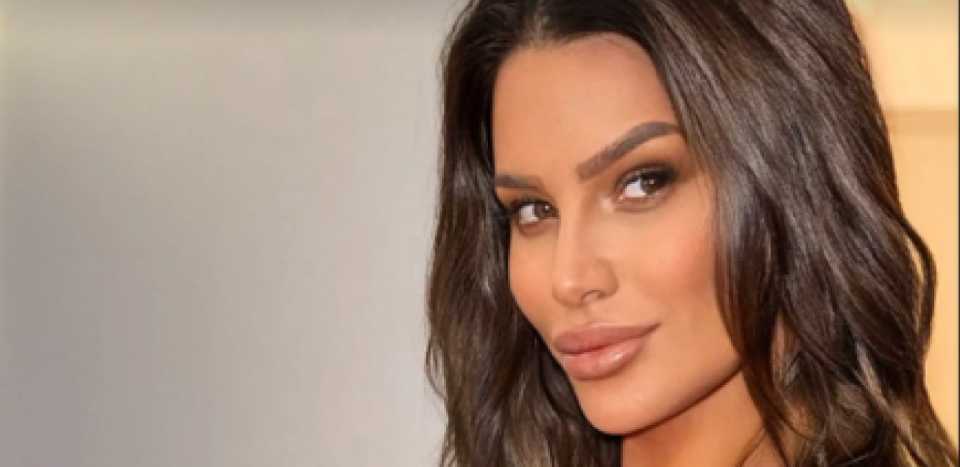 RODILA SE NINA! Aleksandra Nikolić objavila radosne vesti,  njena majka u transu