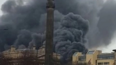 DRAMATIČNO! Gori zgrada, evakuacija je u toku (VIDEO)