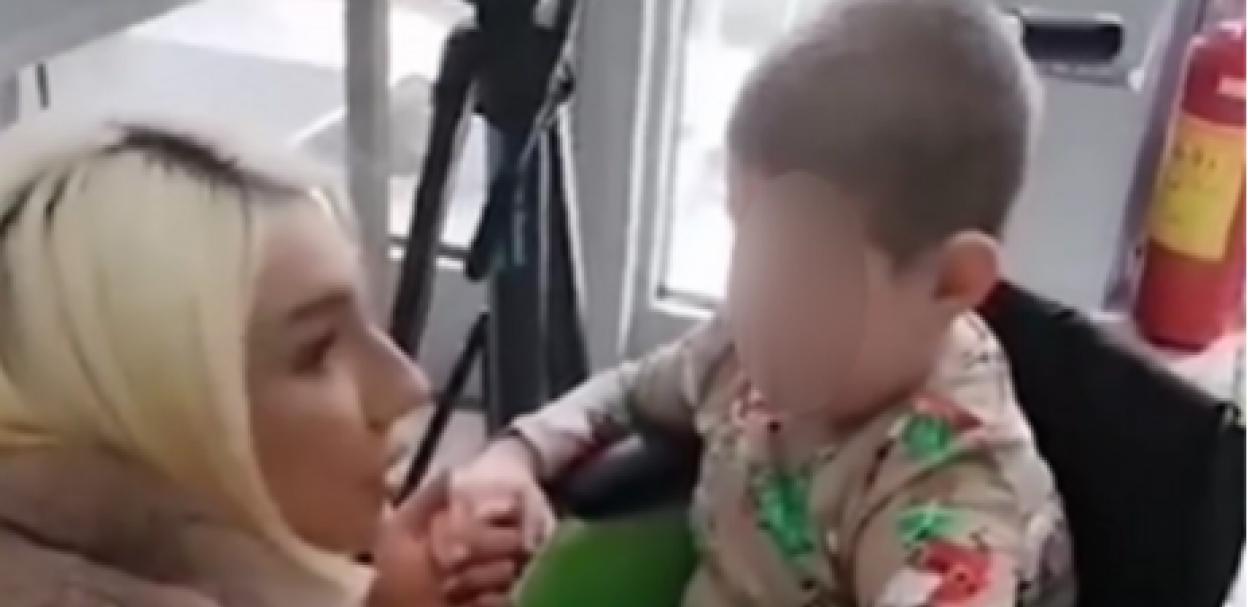 SAMO ZBOG MENE JE VEŽBAO DA USTANE IZ KOLICA Jovani Jeremić dečak priredio iznenađenje, voditeljka zanemela: Najemotivniji dan