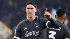 VLAHOVIĆ U MILANU Miljenik "grobara" bodri Partizan u važnom meču (FOTO)