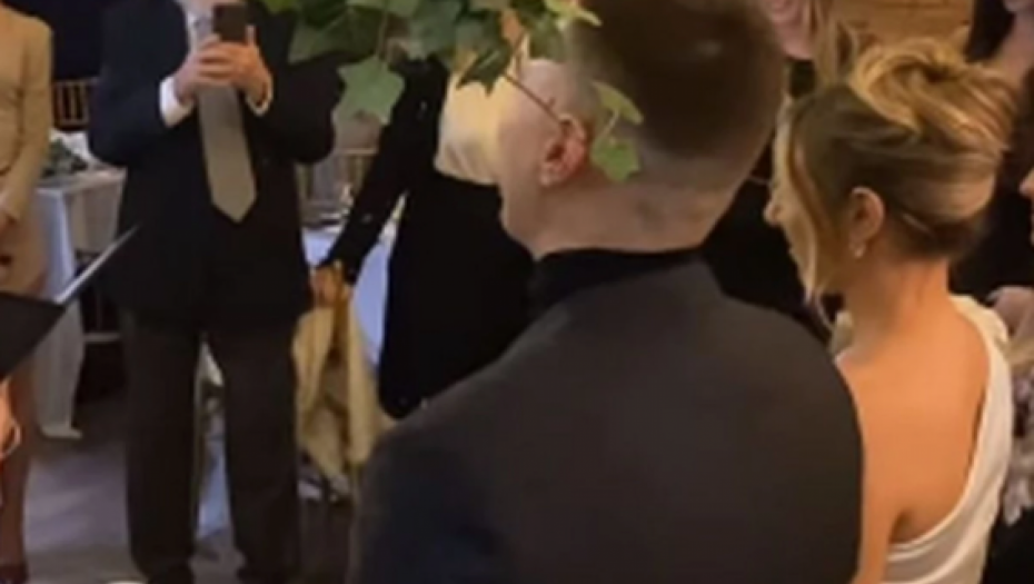 POZNATI REPER DOBIO DETE Sve držao u strogoj tajnosti, a njegov prijatelj se izlanuo, otkrio i pol bebe