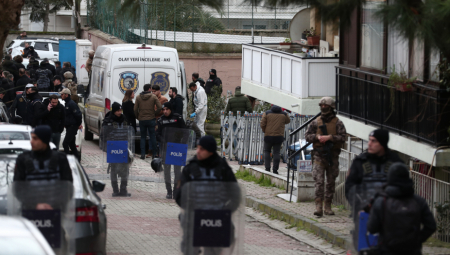 UHAPŠENE DVE OSOBE, PRIVEDENO JOŠ 47 Policija izvela više od 30 racija zbog krvavog napada u Istanbulu