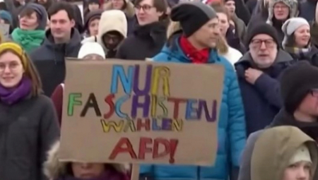 TOTALNA BLOKADA U NEMAČKOJ Na ulicu izašlo 100.000 ljudi (VIDEO)