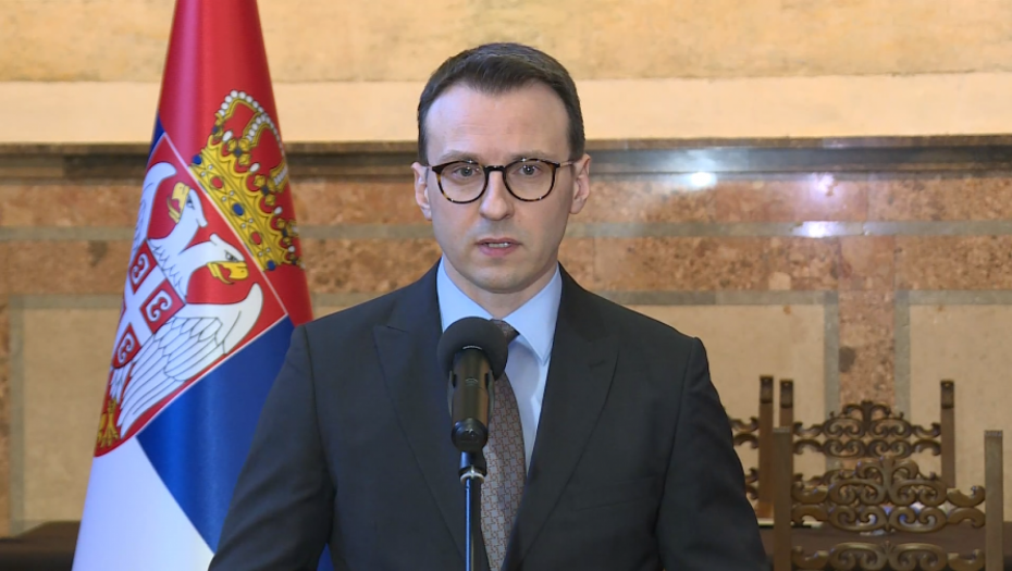 "KURTI ČINI SVE DA UGROZI MIR I PROTERA SRBE SA KOSOVA!" Petar Petković dao izjave za medije nakon sastanka Vučića i Lajčaka (VIDEO)