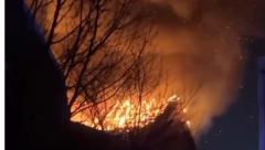GORI KINESKI MAGACIN! Požar u Surčinu, vatrogasci pokušavaju da ugase vatru (VIDEO)
