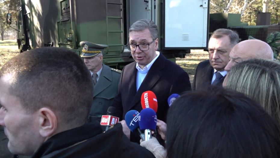 VUČIĆ O UVOĐENJU OBAVEZNOG VOJNOG ROKA "Moraju do 1. maja da mi predaju predloge, a onda..."