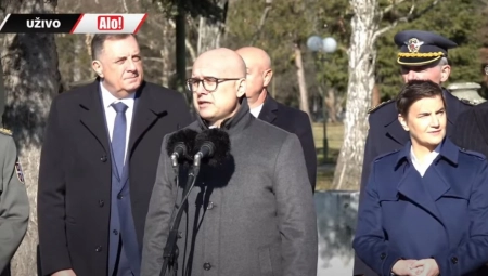 VERUJEM DA ĆE VOJSKA SRBIJE BITI PONOS GRAĐANA Vučević: Pred nama je puno zadataka u 2024. godini