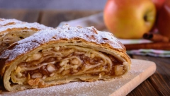 ŠTRUDLA SA JABUKOM I CIMETOM Izdašni desert sa sočnim filom, ovakvu do sada niste jeli