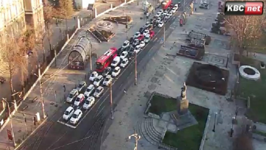 KRKLJANAC NA MOSTOVIMA, I NA AUTOPUTU HAOS Jutro u Beogradu počelo ozbiljnim gužvama, OVO su najkritičnije tačke (FOTO)