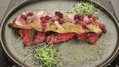 SOČNE KREMENADLE SA PEČENIM PAPRIKAMA Sočni delikates kome nećete moći da odolite