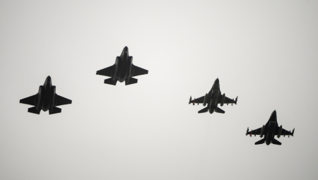 ZELENSKOM STIGLE LOŠE VESTI Zapad se premišlja oko isporuke F-16?