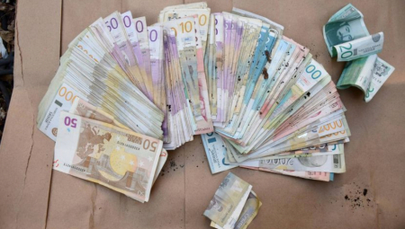 OPLJAČKAO POŠTU NA VOŽDOVCU, PA EKSPRESNO UHAPŠEN Policija mu pronašla kesu punu novca (FOTO)