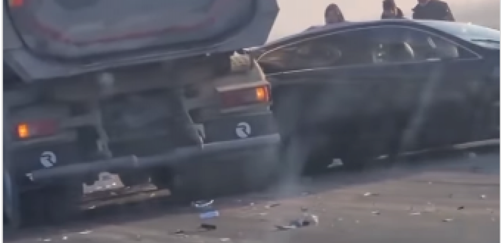 STRAVIČAN UDES NA MILOŠU VELIKOM Sudarili se kamion i automobil (VIDEO)