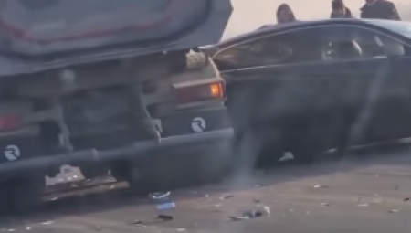 STRAVIČAN UDES NA MILOŠU VELIKOM Sudarili se kamion i automobil (VIDEO)