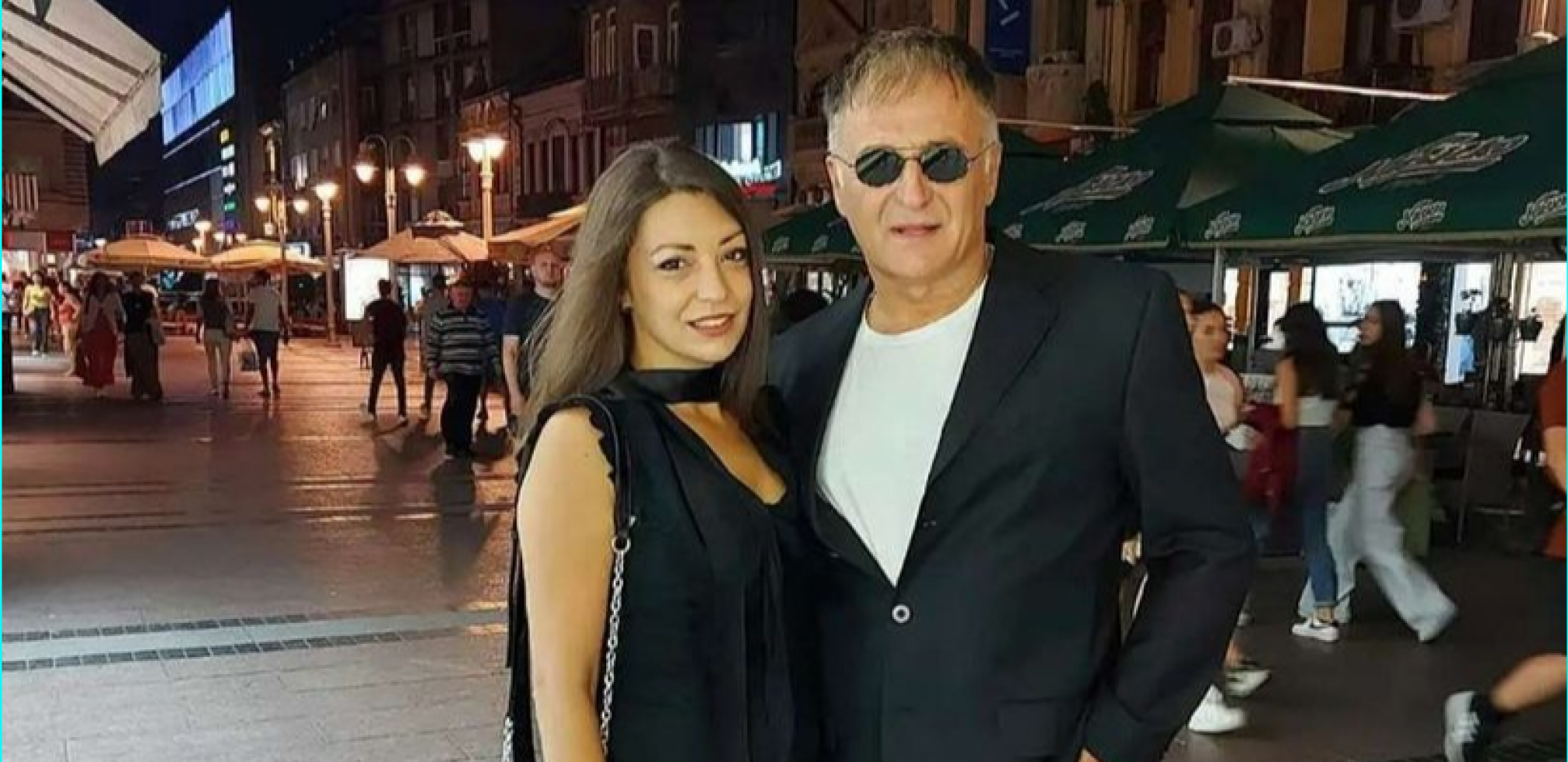 OVO JE DEVOJKA BRANISLAVA LEČIĆA Mlađa od njega 30 godina, glumcu je ona bila podrška u najtežim danima!